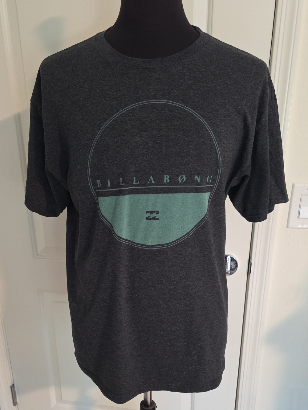Billabong Charcoal Tee with Teal Graphic